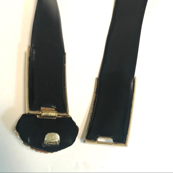 JUDITH LIEBER GOLD MEDALLION BLACK LEATHER BELT - Picture 7 of 8